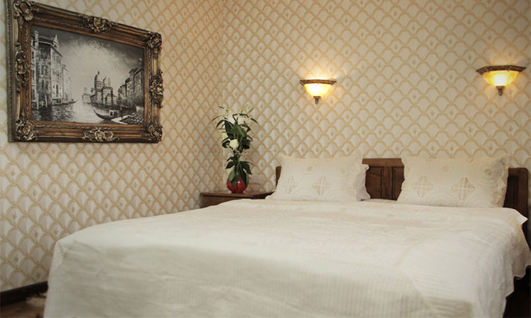 FRENCH ROOM